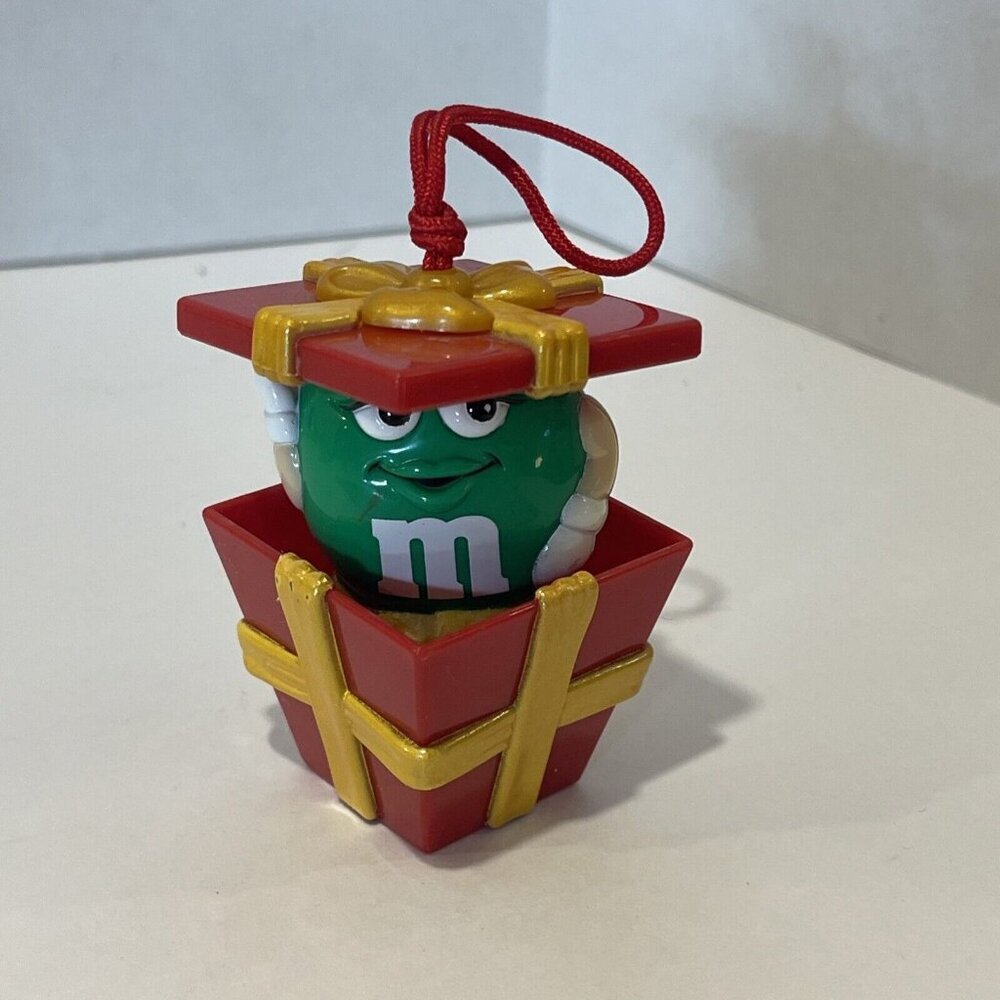 M & M's Red/Green Pop Up‎ Gift Box Present Christmas Ornament WORKS Mars Inc.